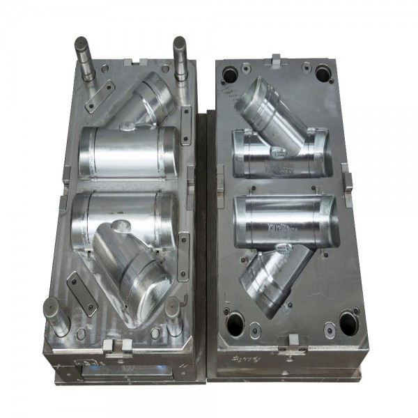 Pipe fitting mould